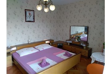Hrvatska Privát Vinišće, Eksterijer